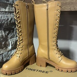Women's Tinstree tan Lace-Up Boots size 6 new in box